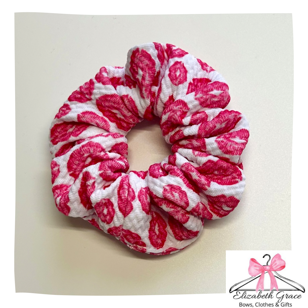 Lips print Scrunchie